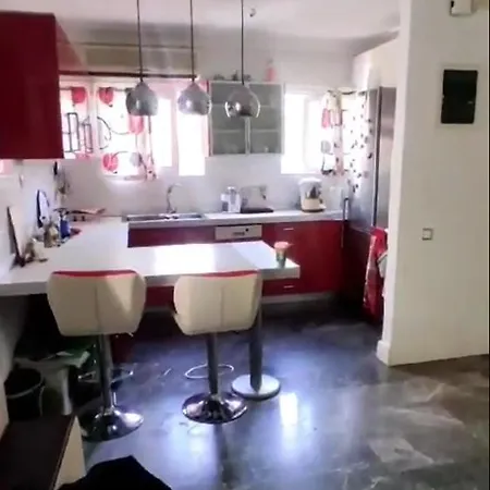 Gyfada Side Luxury Apprt Athens